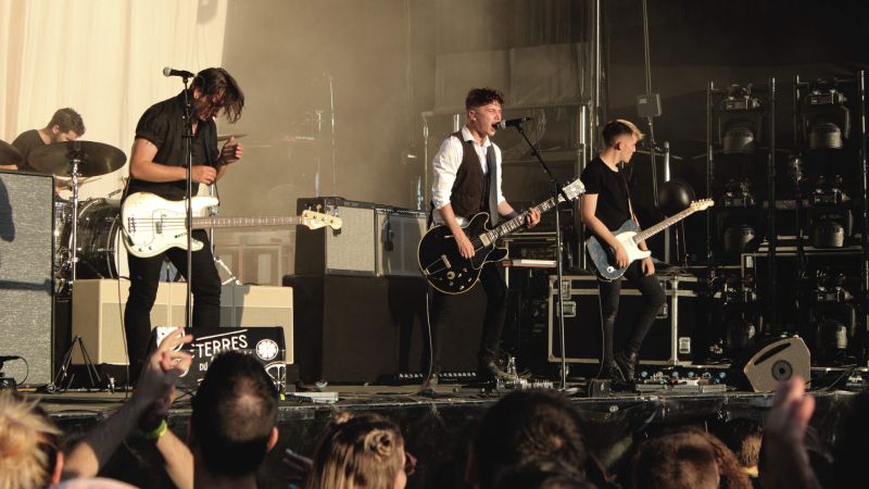 File:Last Train background.jpg