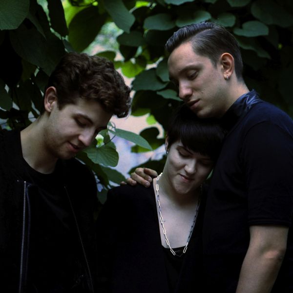 File:The xx.jpg