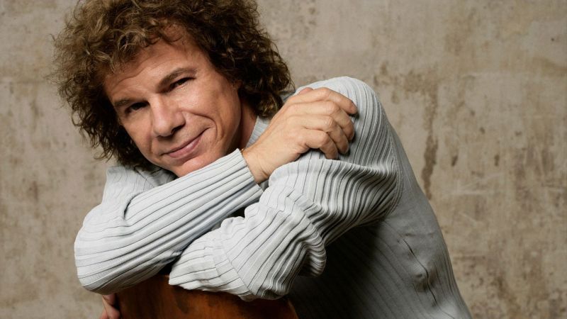 File:Richard Cocciante background.jpg