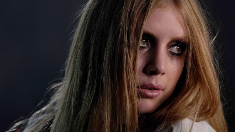 File:Lykke Li background.jpg