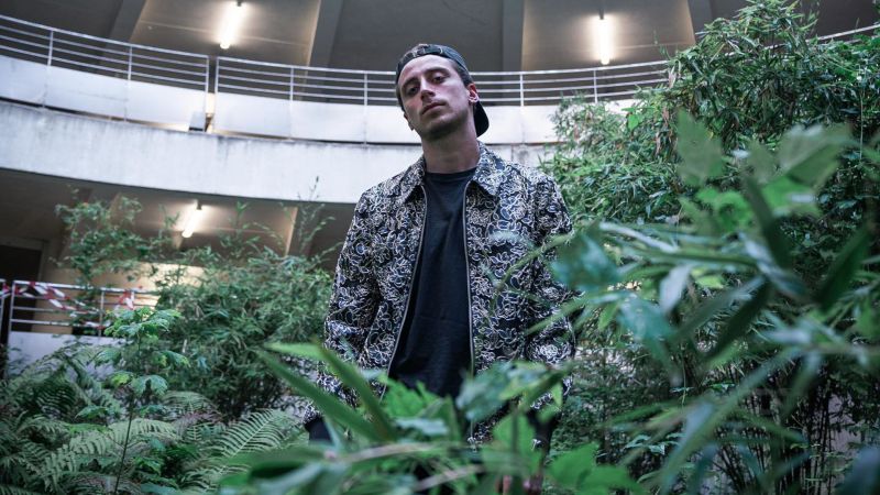 File:Hidden Face background.jpg