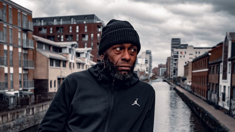 File:Flowdan background.jpg