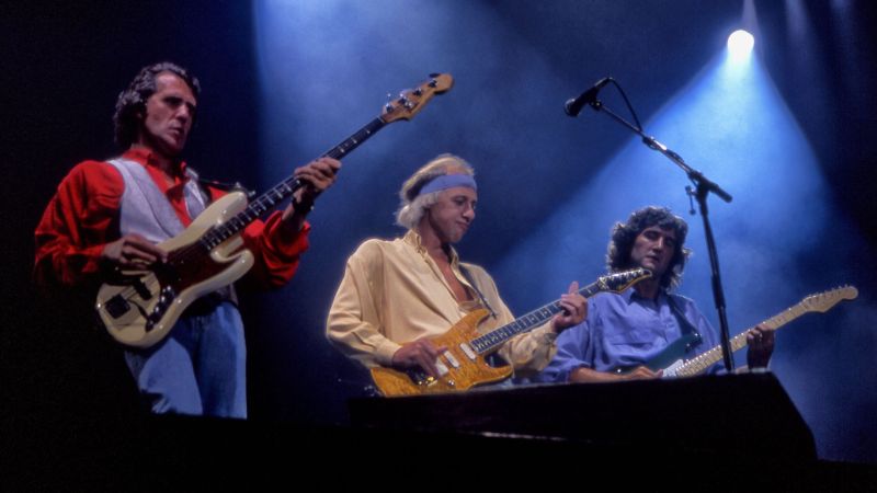 File:Dire Straits background.jpg
