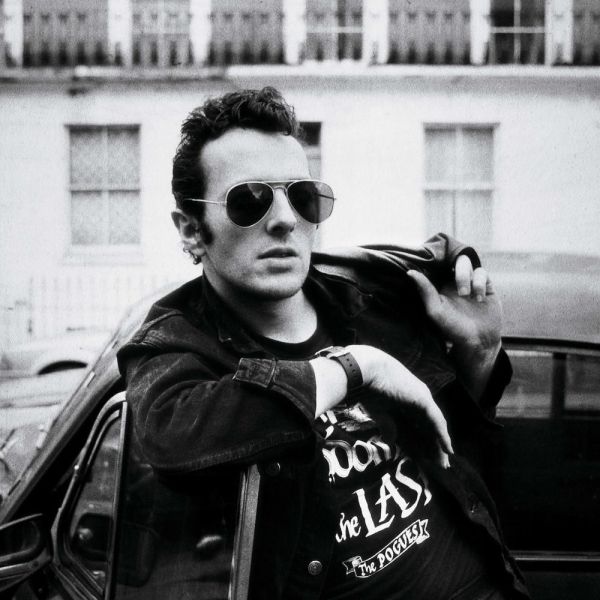 File:Joe Strummer.jpg