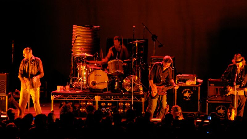 File:Midnight Oil background.jpg