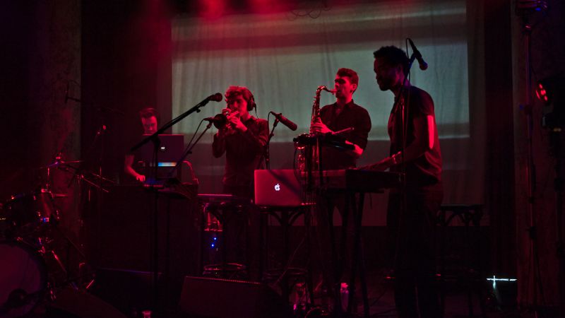 File:Boogie Belgique background.jpg